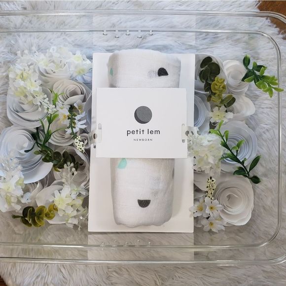 Mickey Mouse Petit Lem Muslin Wrap blanket - Picture 3 of 5